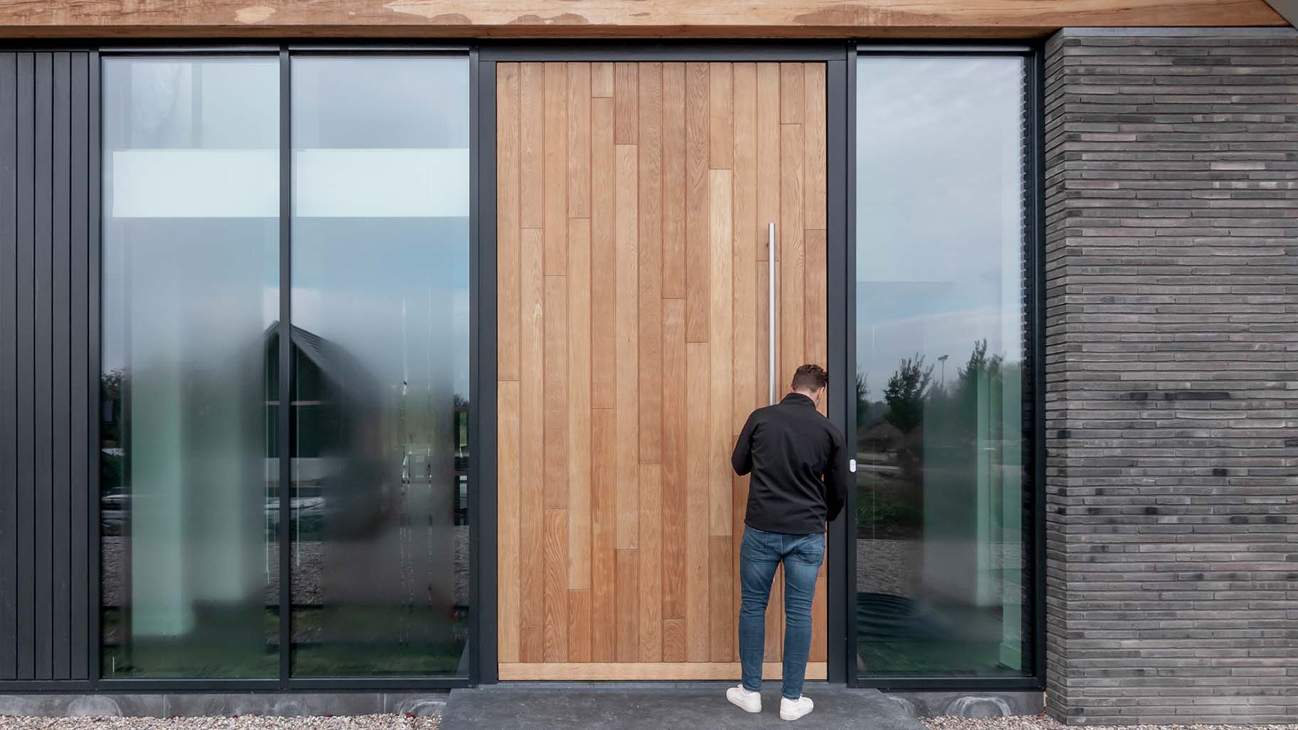 Different Doors houten taatsdeur als voordeur