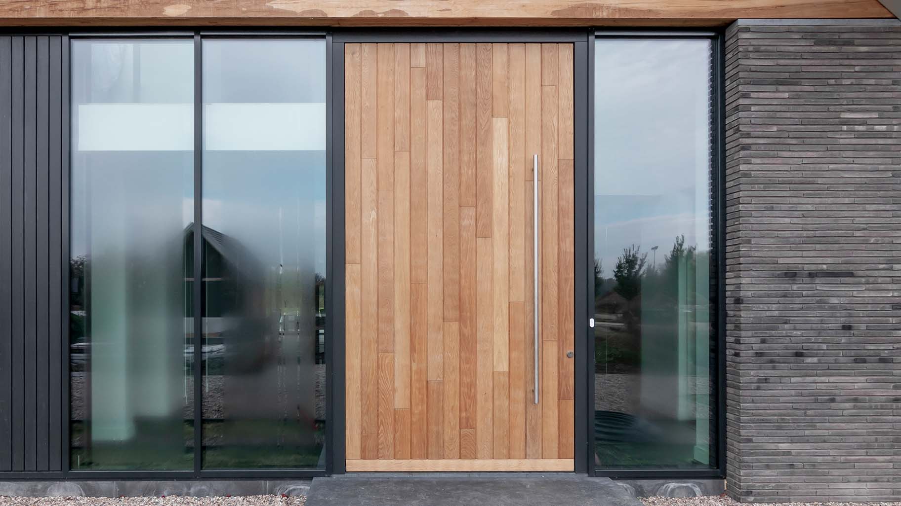 Different Doors houten taatsdeur als voordeur