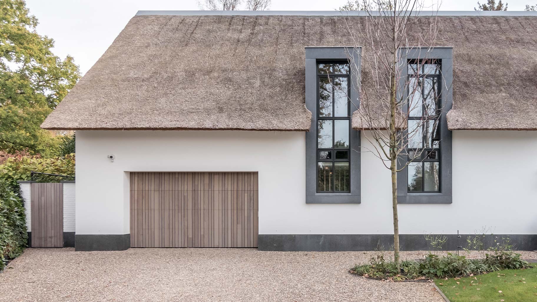 Sectionale garagedeur Different Doors