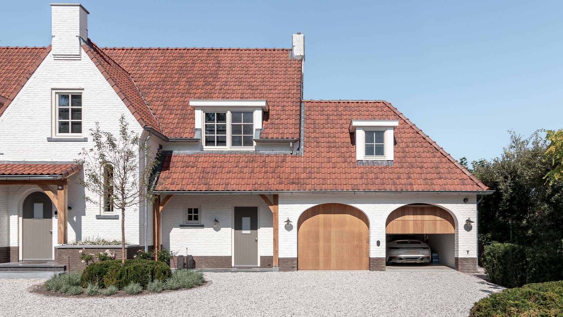 Spaanse stijl garagedeur