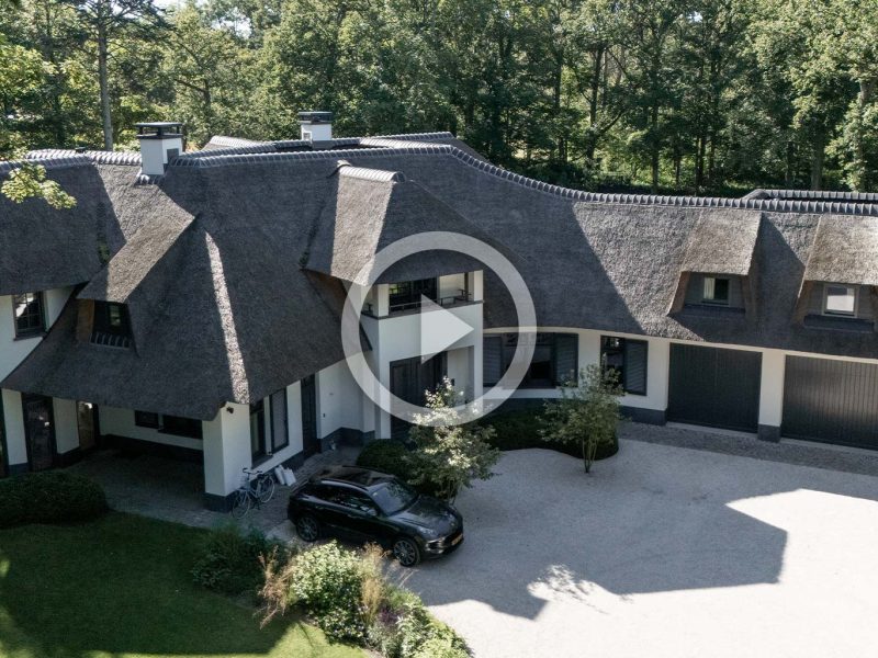 Showcase Different Doors