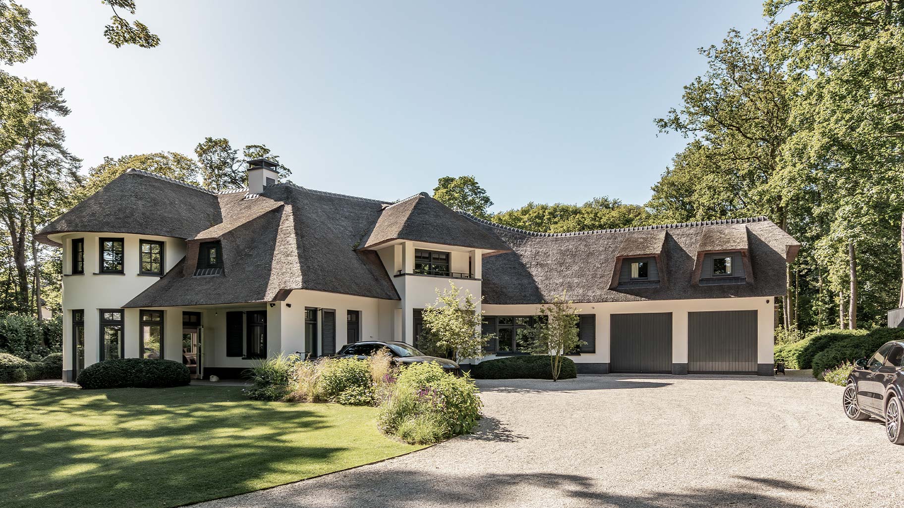 Luxe villa Garagedeur