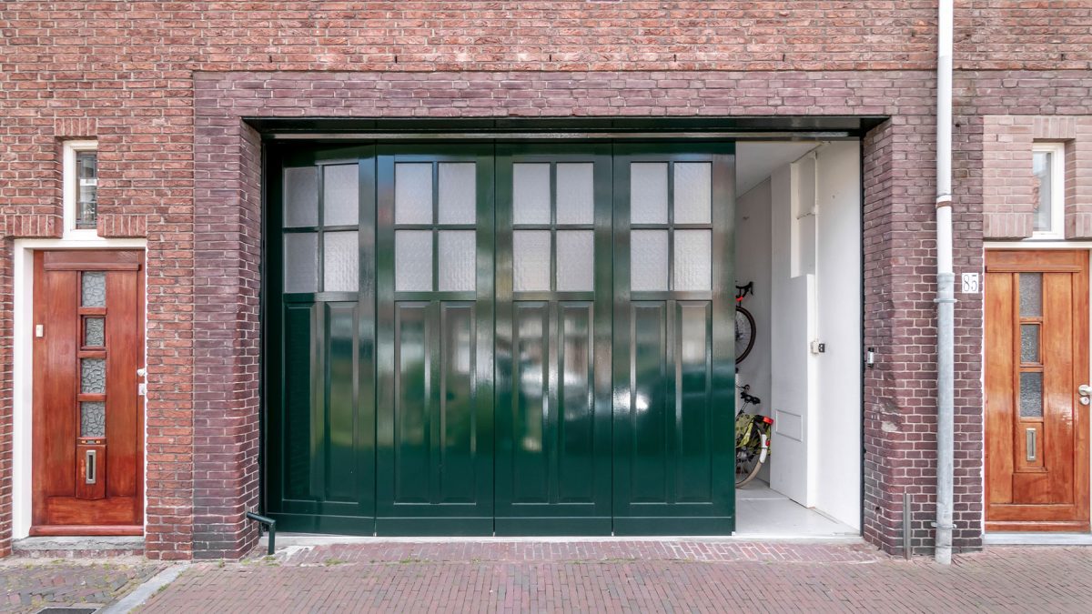 Zijwaarts grachtenpand