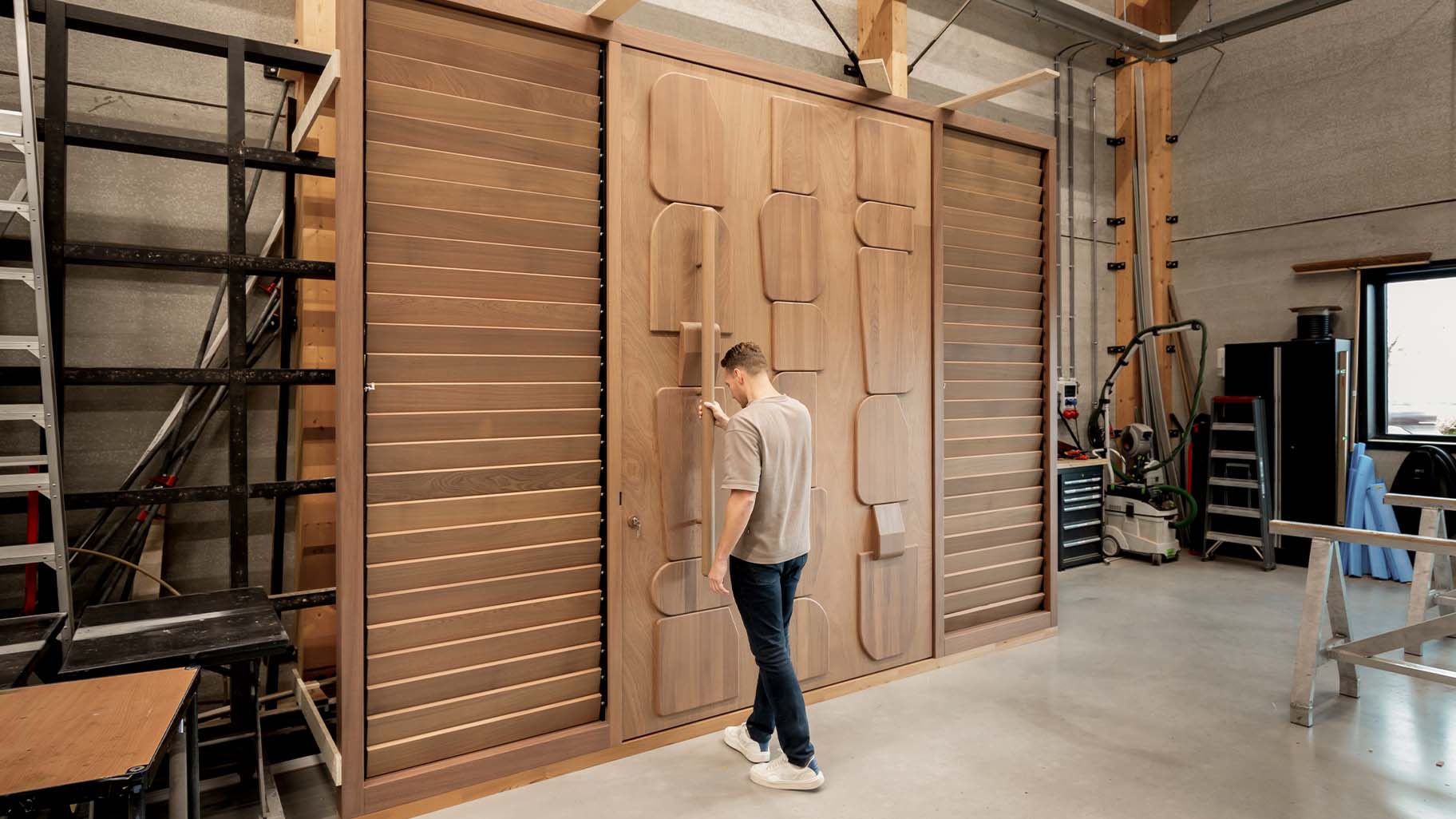 Mahonie taatsdeur Different Doors curacao