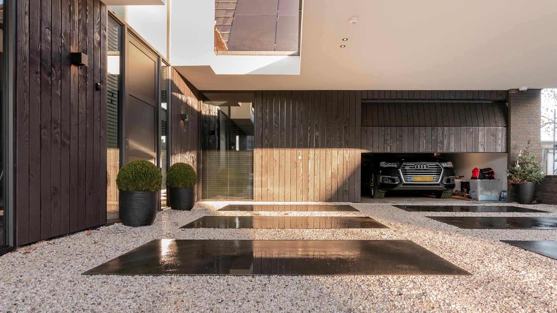 Houten garagedeur van Douglas