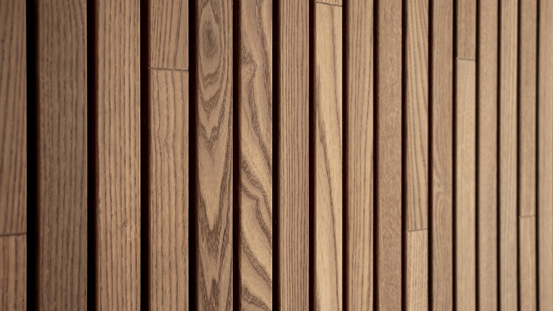 Garagedeur van essenhout - Different