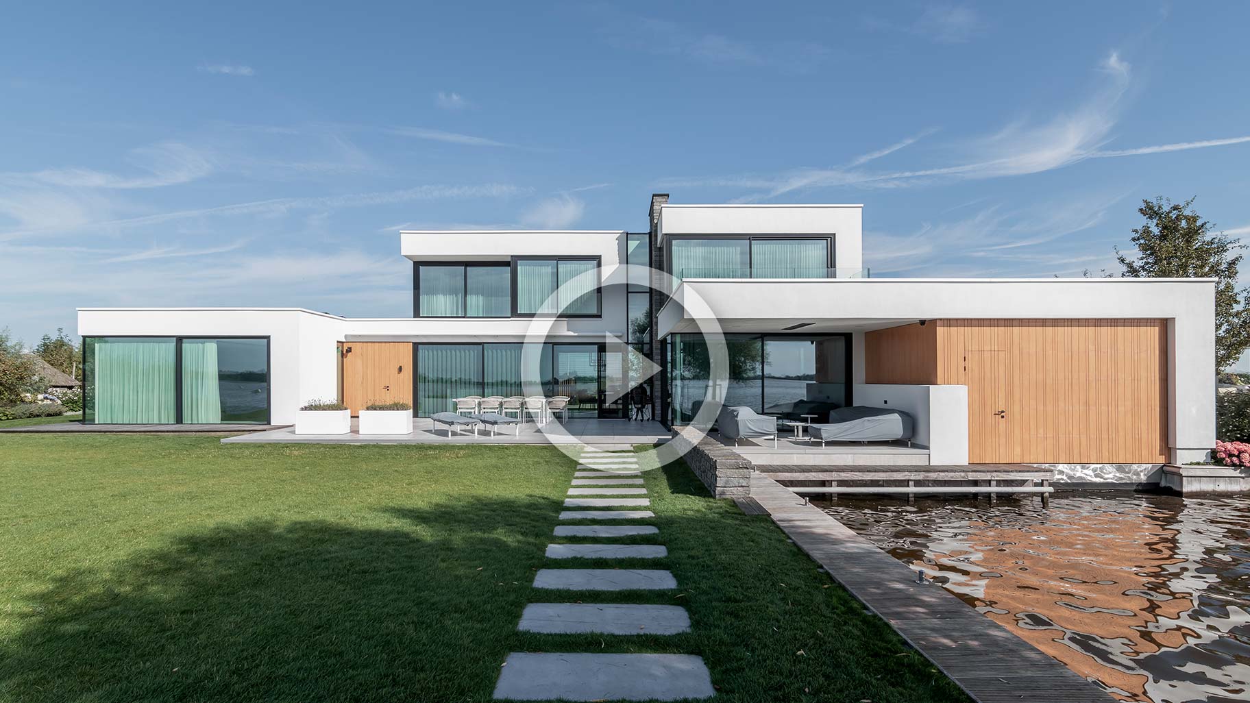 video garagedeur botenhuis different doors