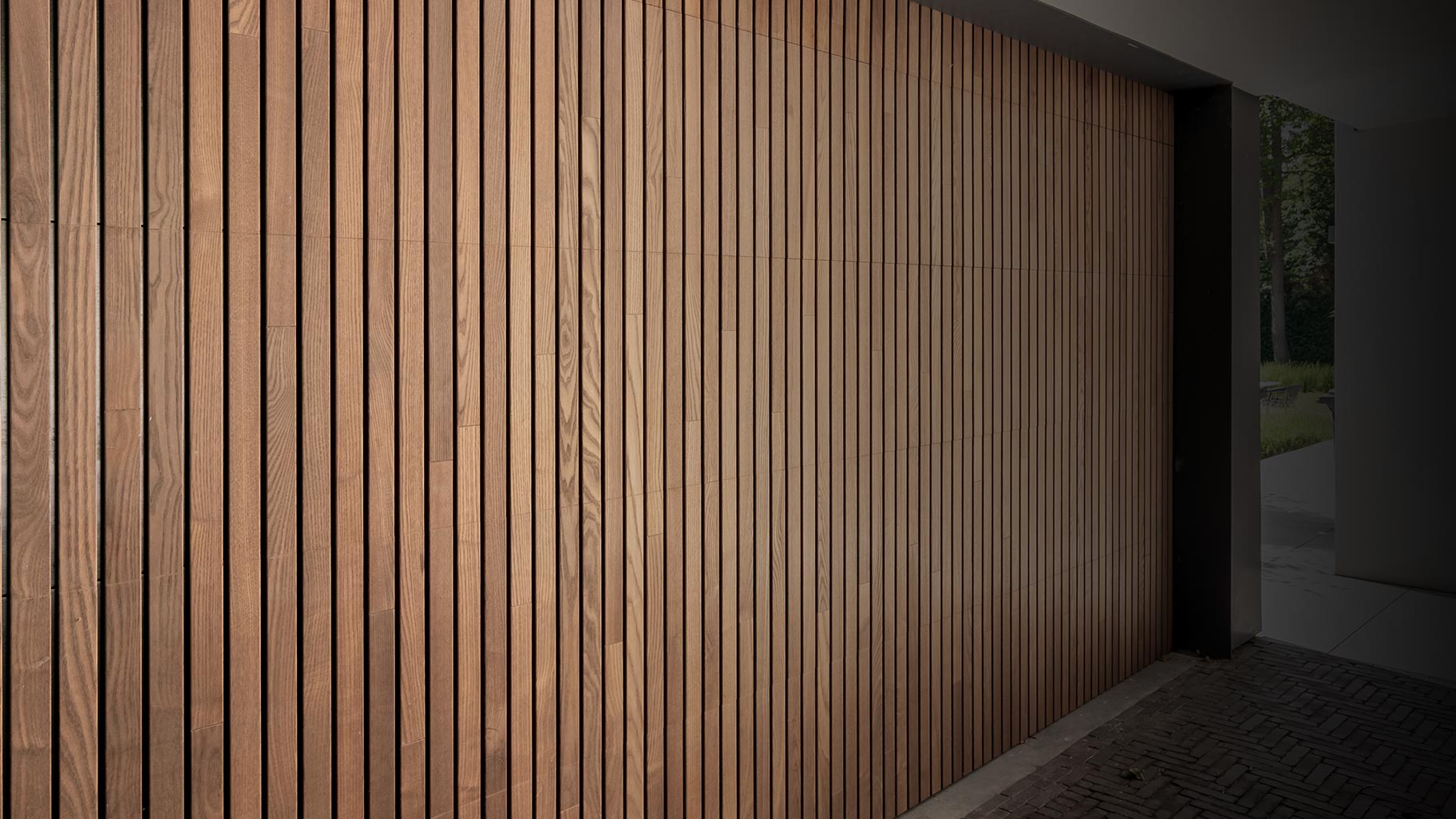 Garagedeur van Essenhout