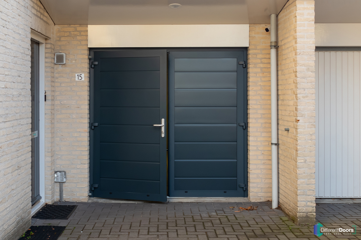 Openslaande garagedeuren antracietgrijs