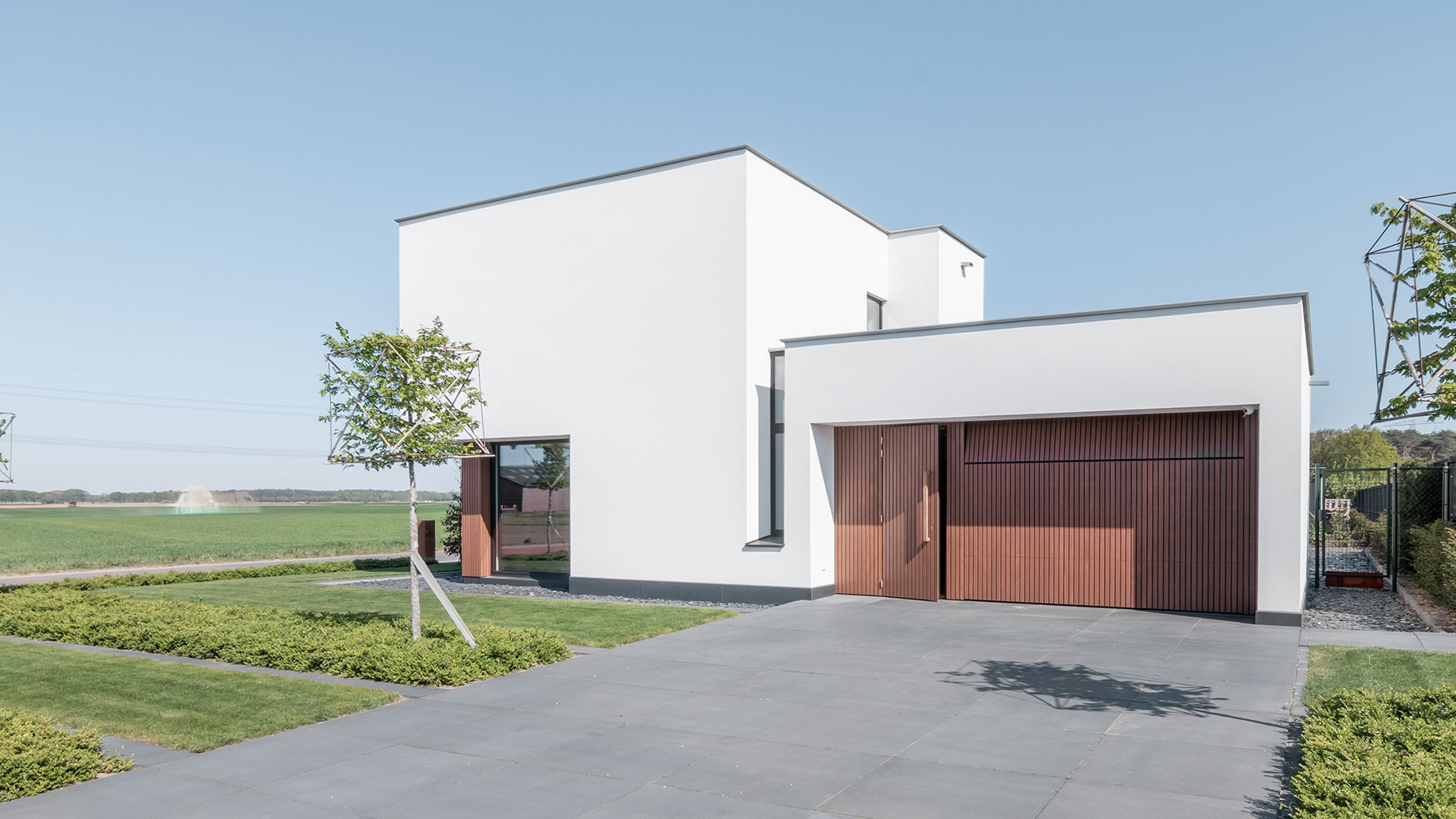 Garagedeur met loopdeur