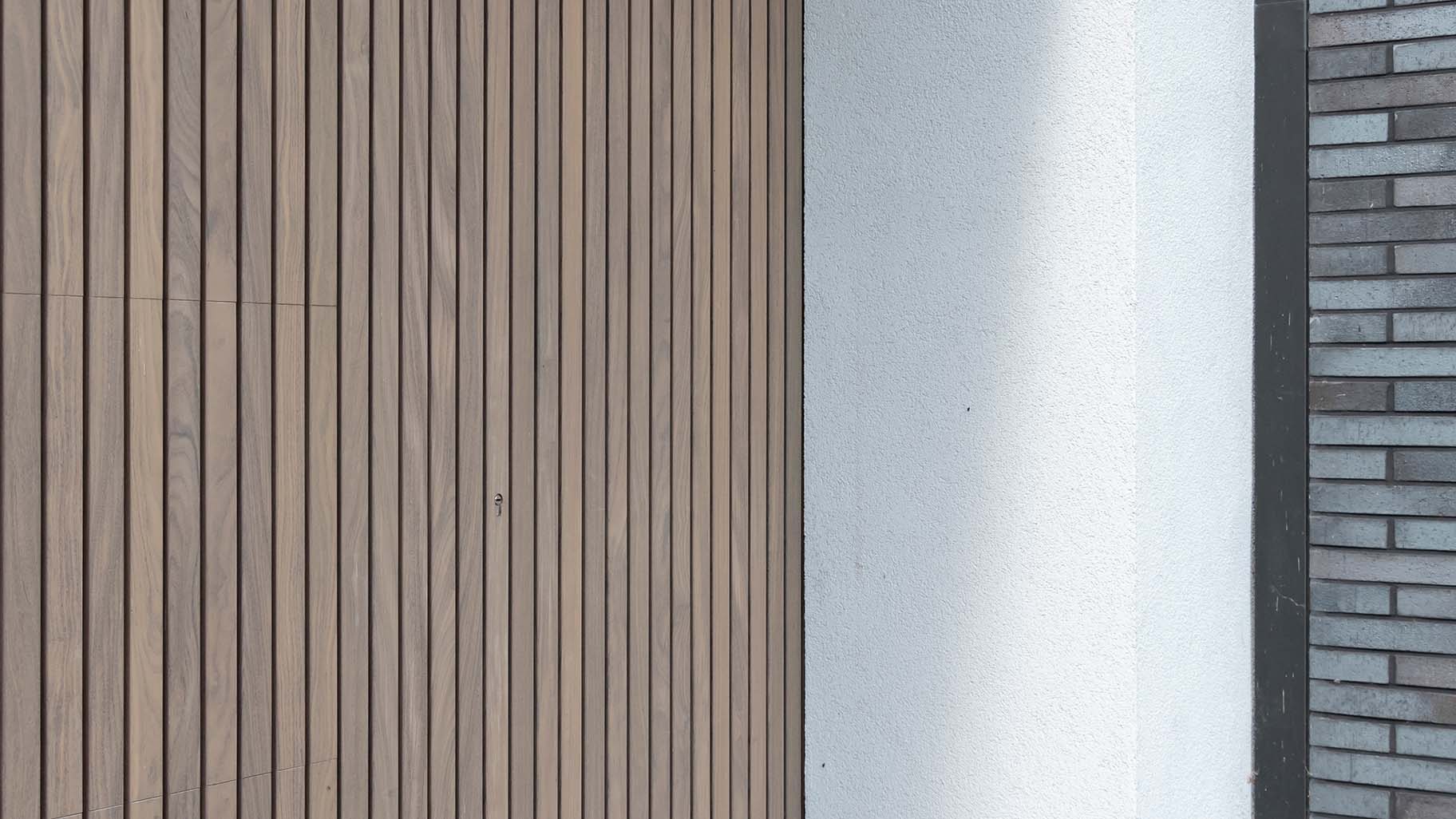 Afrormosia houten garagedeur