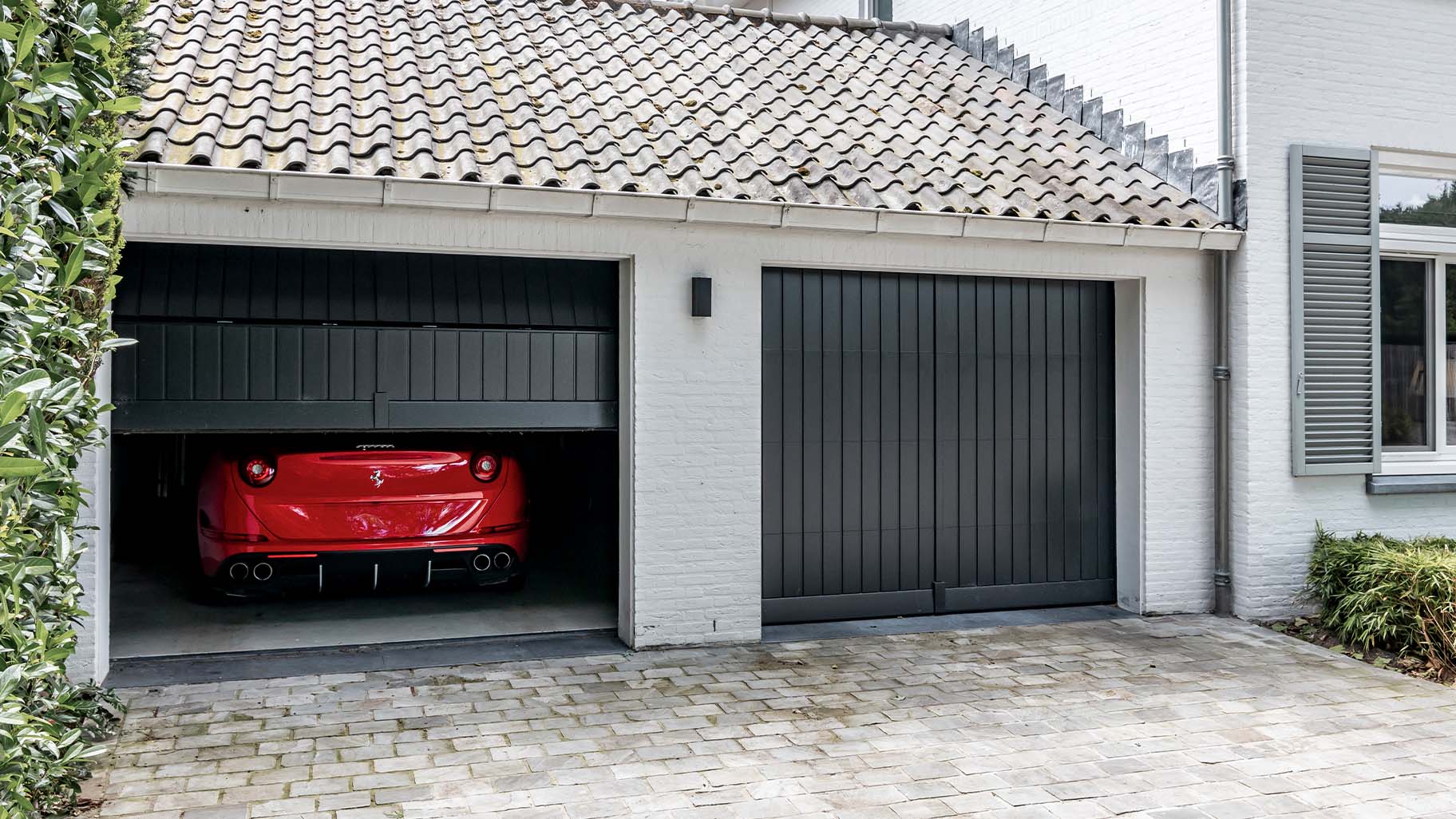 Houten garagedeuren klassieke stijl