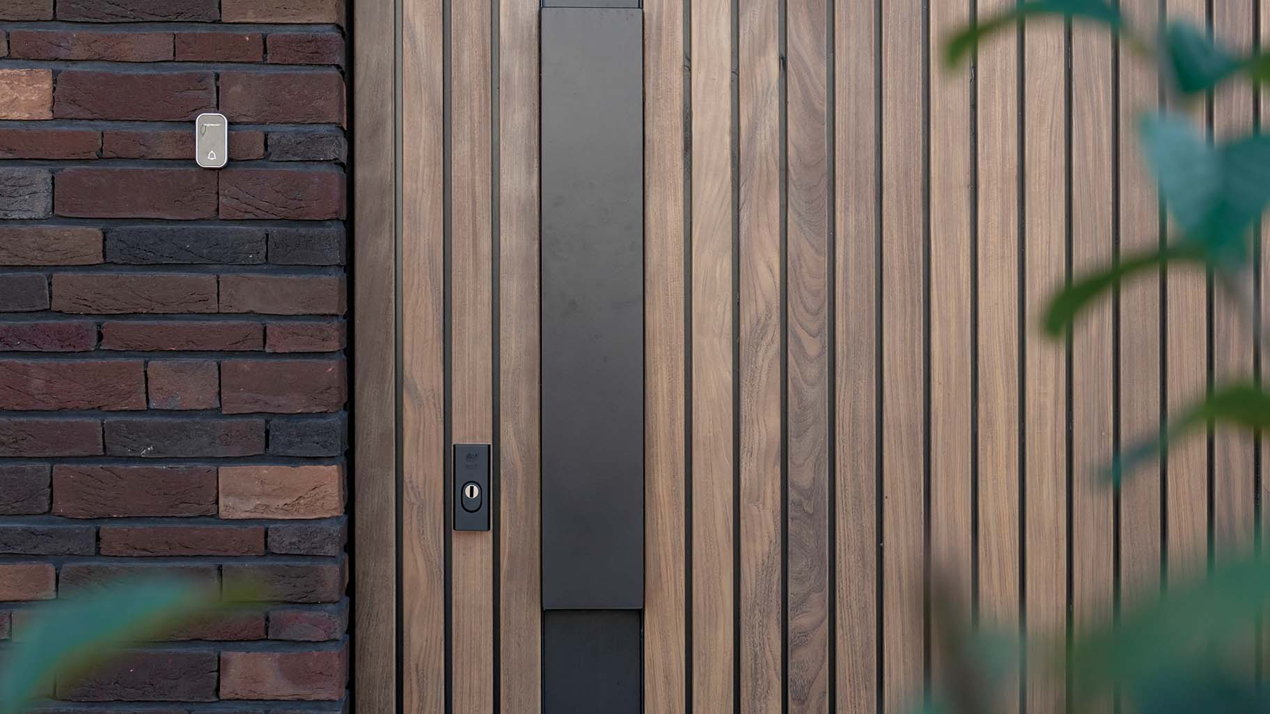 Houten taatsdeur op maat gemaakt