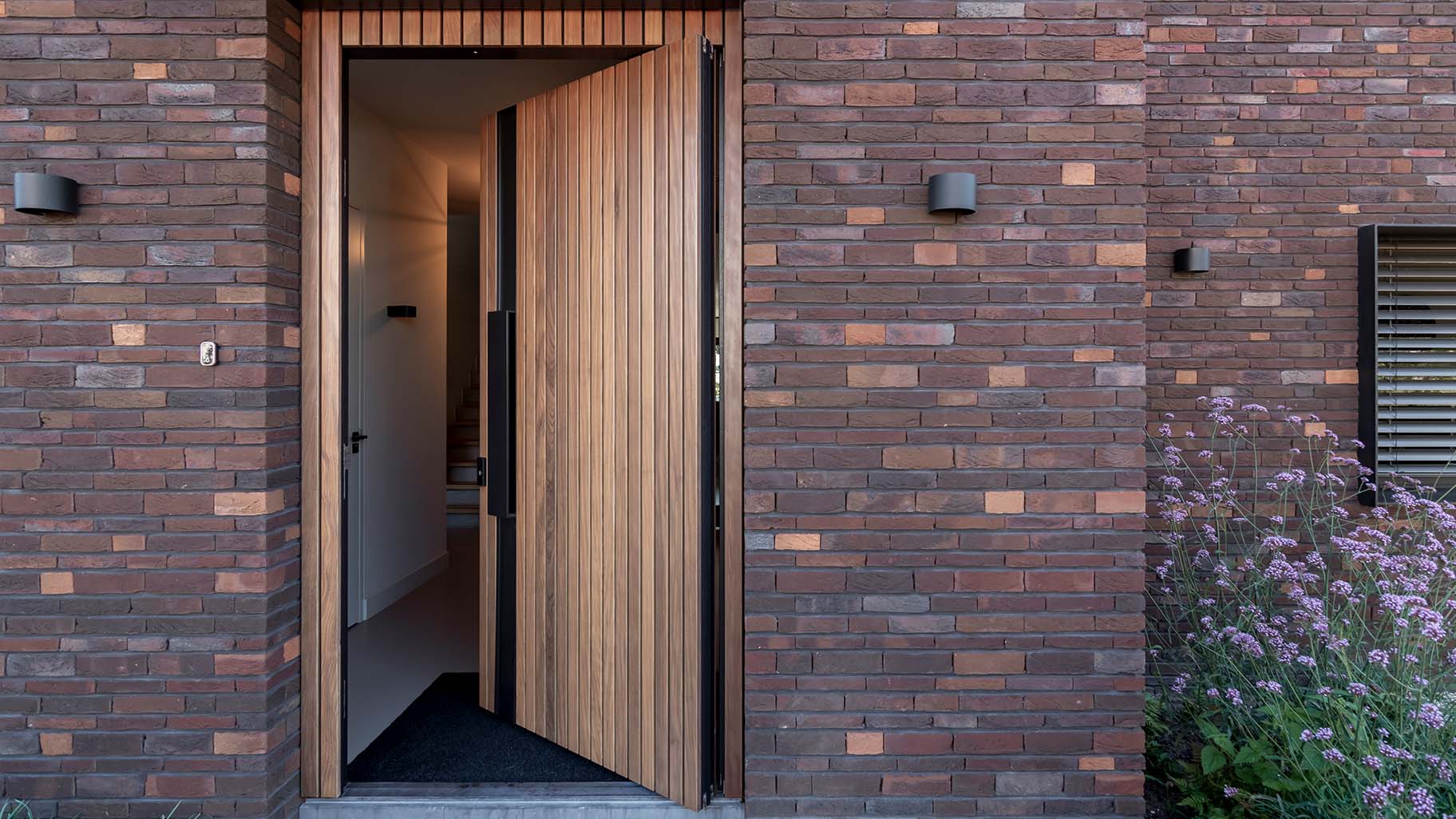 Op maat gemaakte taatsdeur van hout