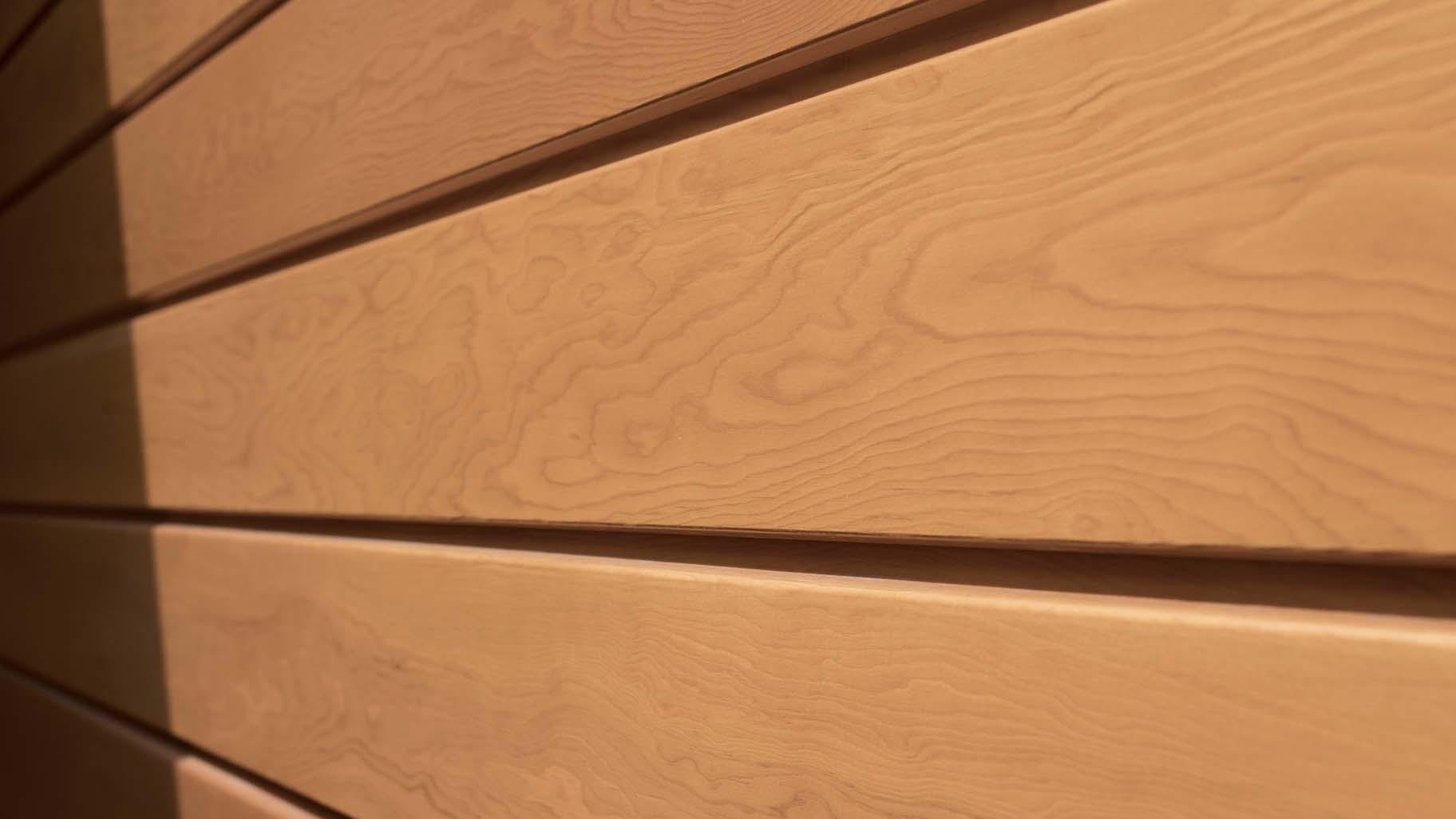 Oregon pine houten sectionaaldeur van different doors