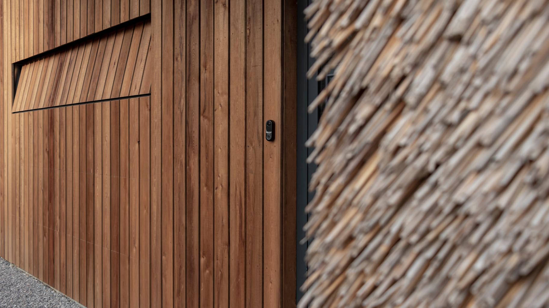 Verticale garagedeur onzichtbaar different doors