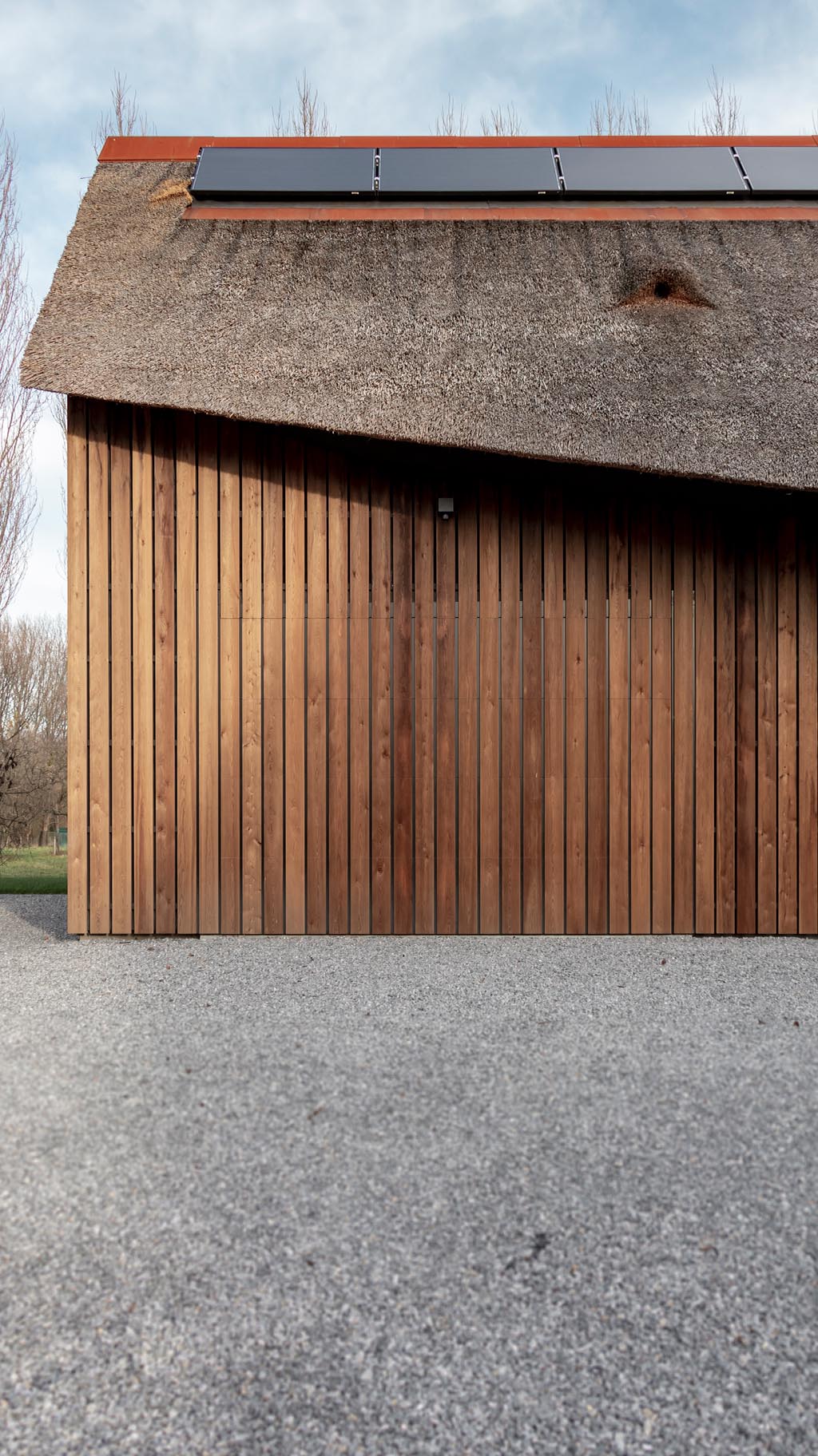 Verticale garagedeur onzichtbaar video different doors