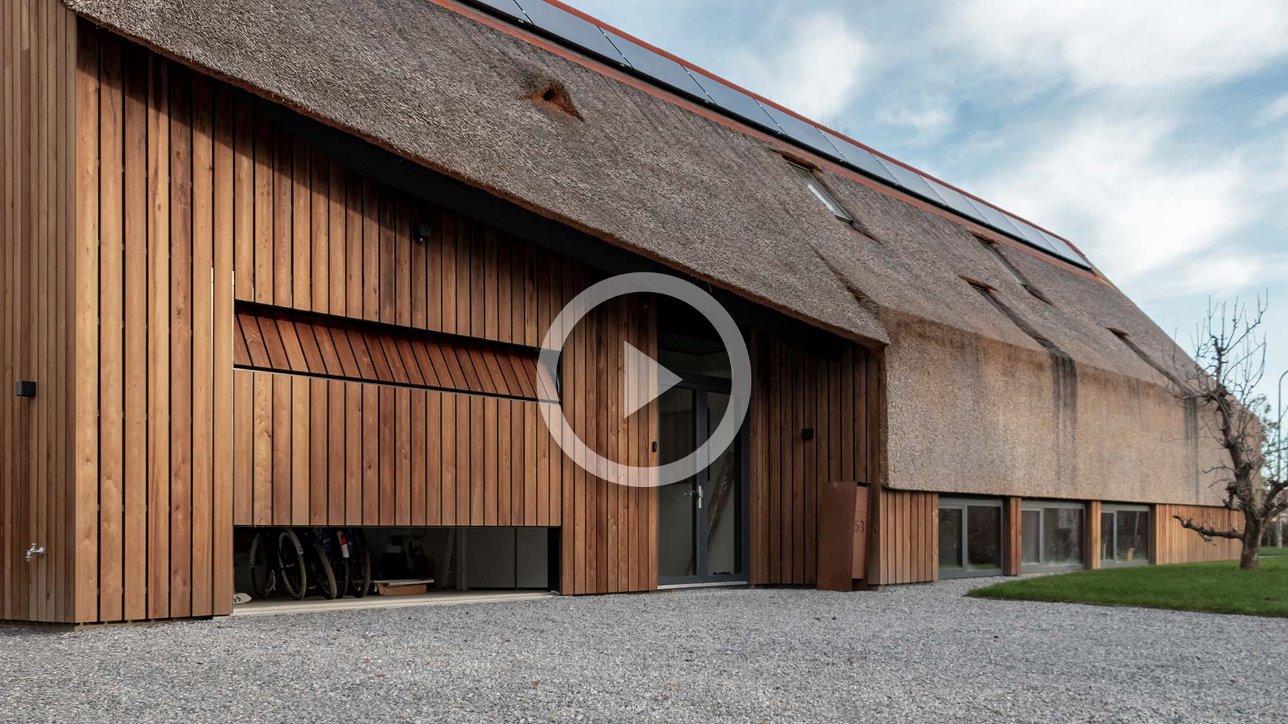 Verticale garagedeur onzichtbaar video different doors