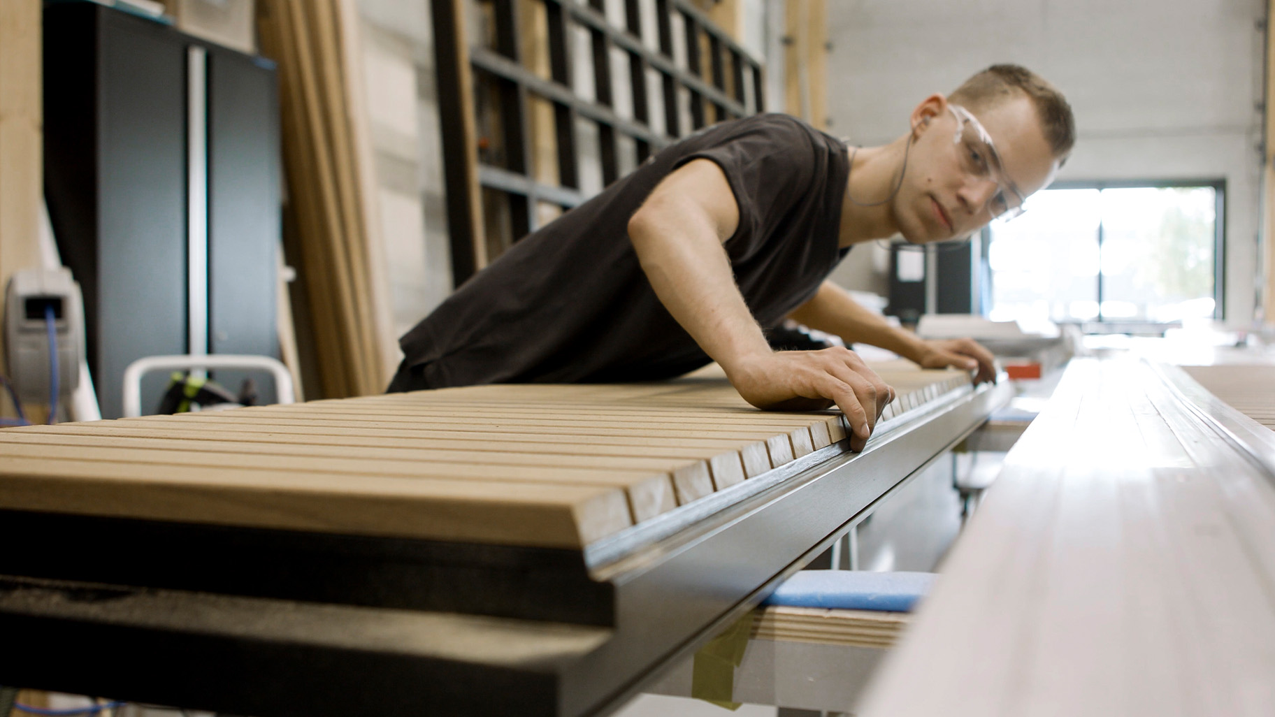 afmontage productie medeweker