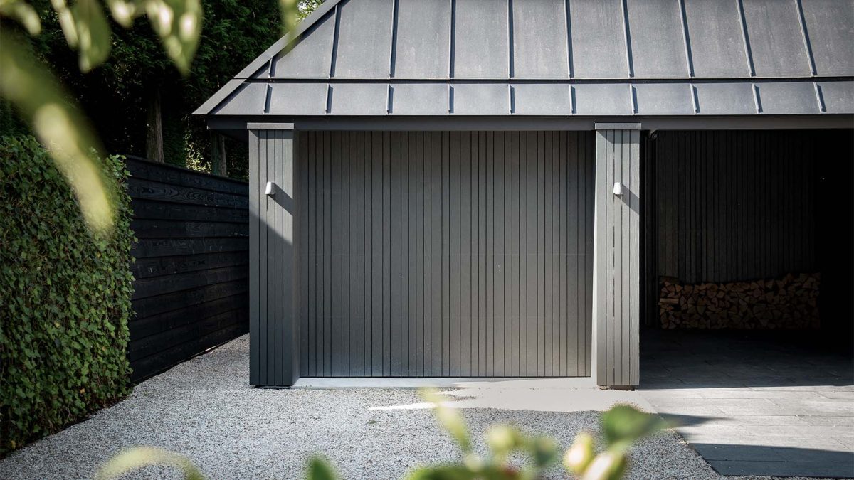 Different Doors Fraké houten garagedeur